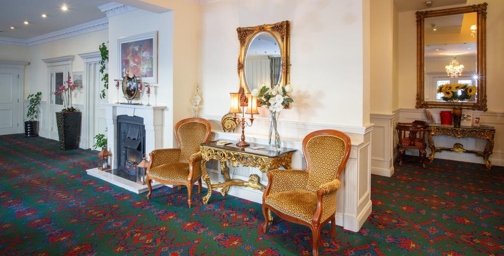 The Clonakilty Hotel Εξωτερικό φωτογραφία