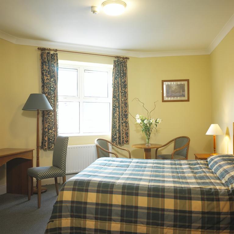 The Clonakilty Hotel Εξωτερικό φωτογραφία